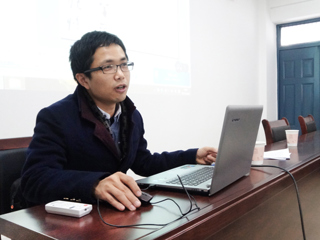 范国新应邀到永利官网作学术讲座