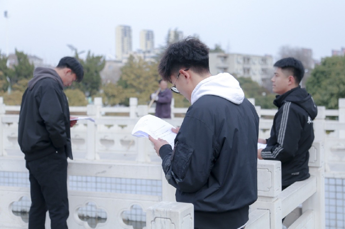 0233439e083a4e9094cd0c7b805f9f3f.jpg 0233439e083a4e9094cd0c7b805f9f3f.jpg