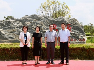 【校友活动】永利官网举行北京校友捐赠景观石揭幕仪式